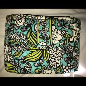 VERA BRADLEY laptop holder bag